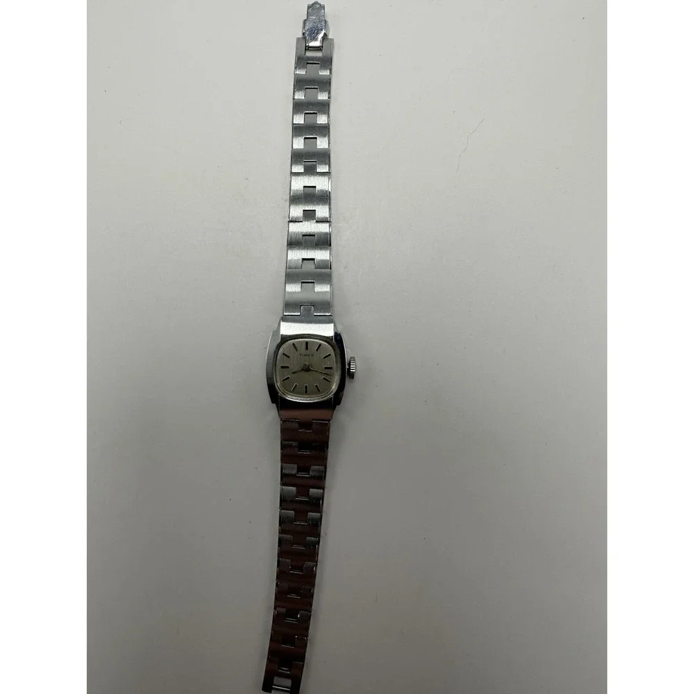 Timex 1981 Ladies Watch 1871002381 Manual Wind Works 18MM 6